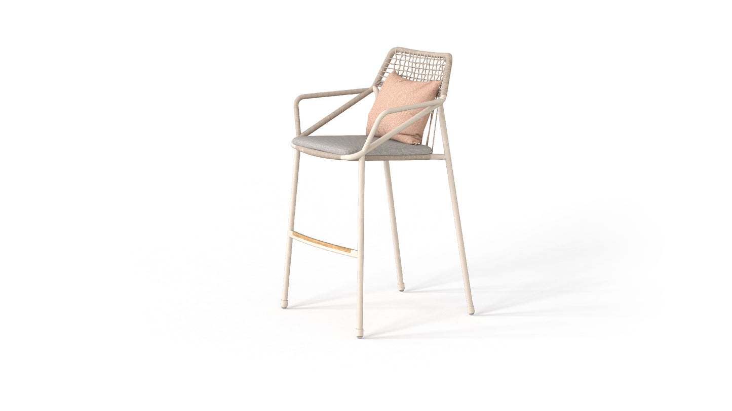 Diamond bar chair