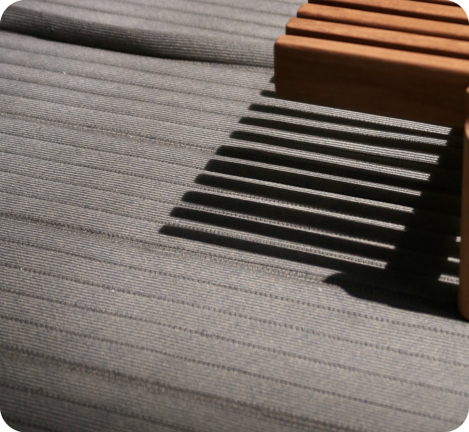 Rubber-plastic core webbing